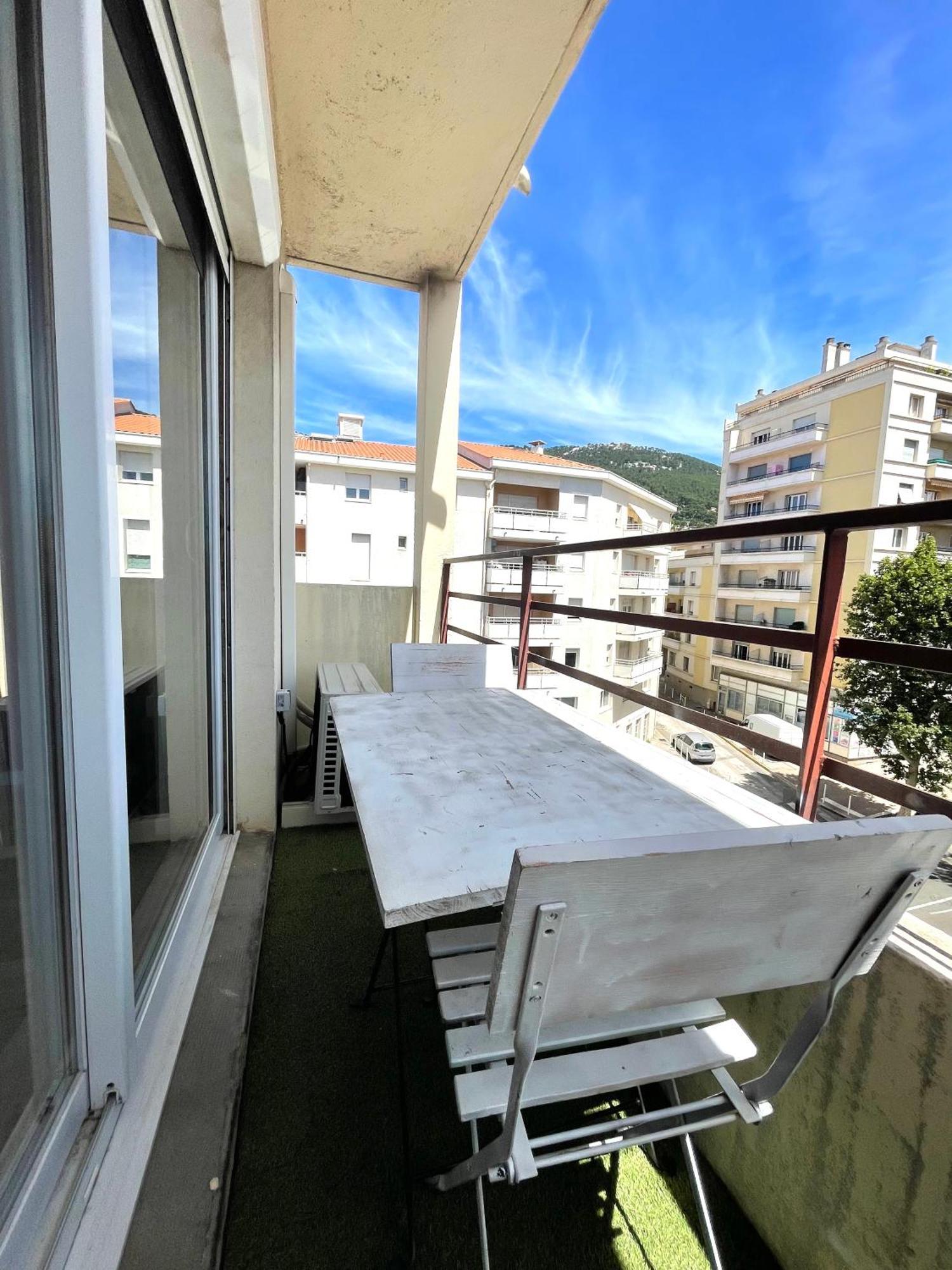 Le Terra-Cota 3 Ch Privees 10' Gare-Port Et Plage, Wfi, Cosy 土伦 外观 照片